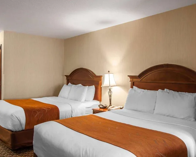 Upgrade, Suite, 2 Queen Beds، Comfort Suites Corvallis 1/2