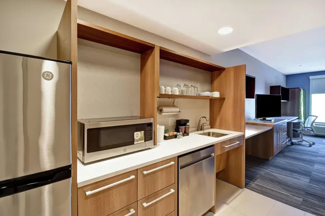 استوديو بسريرين كوين لذوي الإعاقة، Home2 Suites by Hilton Terre Haute, IN 1/1