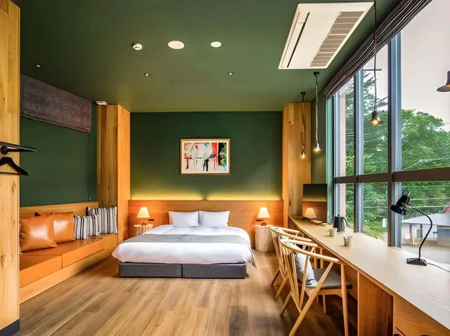 غرفة بسريرين كينج بشرفة، Hotel Karuizawa Cross 1/2