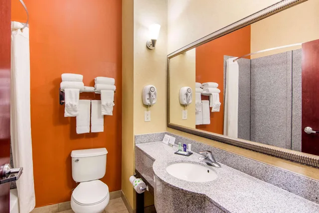 غرفة بسرير كينج، Sleep Inn & Suites Athens South 2/2