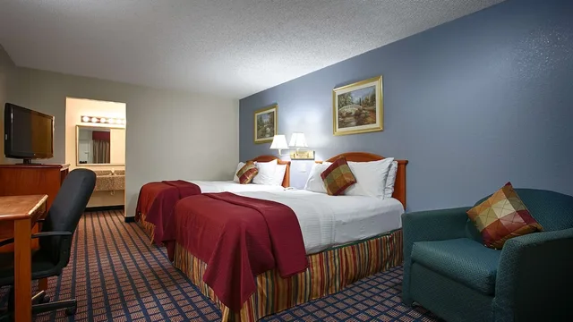 غرفة قياسية بسريرين مزدوجين للمدخنين، Best Western Palestine Inn 3/5