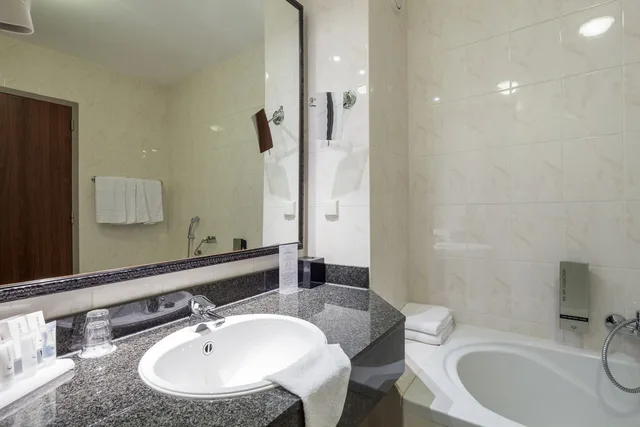 غرفة سوبيريور بسرير مزدوج، Van Der Valk Hotel Groningen Westerbroek 4/4