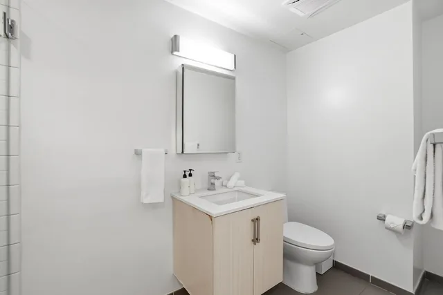 شقة استوديو بسرير كوين، Placemakr Dupont Circle 7/10