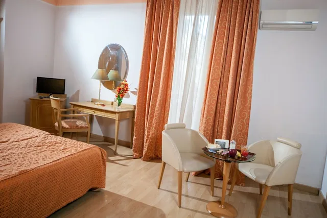 غرفة بسرير مزدوج، Hotel La Pace 1/2
