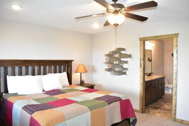3 Bedrooms, Condo, Loft, King Bed, 2 Queen Beds, Bunk Bed, Lake View, Sofa، Indian Point Lodge Amp Condominiums 3/10