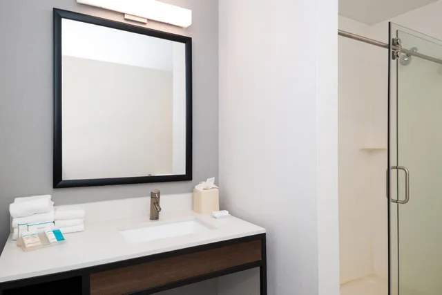 Junior Suite, 2 Queen Beds, Hilton Garden Inn Baton Rouge Airport 4/4