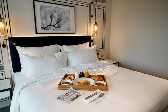 جناح بسرير كينج بغرفة نوم واحدة، Radisson Hotel Chateau de Bangkok 3/4