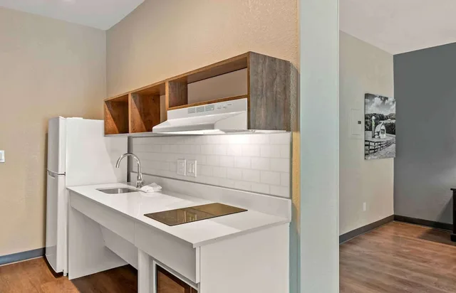 استوديو ديلوكس بسرير كوين مع أريكة، Extended Stay America Premier Suites - Fort Lauderdale - Cypress Creek - Park North 4/4