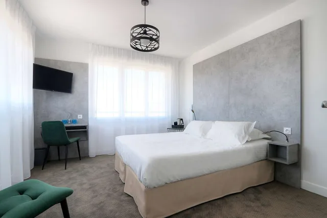 Classic, Queen Bed, Best Western Hotel Le Bellevue 3/6