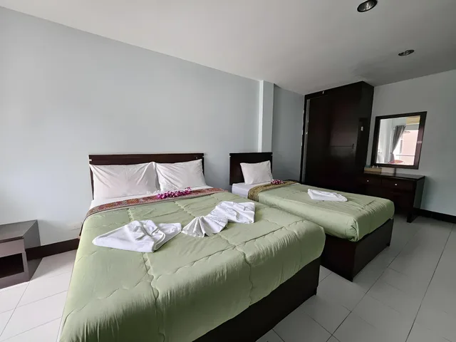 غرفة ديلوكس ثلاثية بسريرين مزدوجين، Patong Moon Inn Guesthouse 1/1