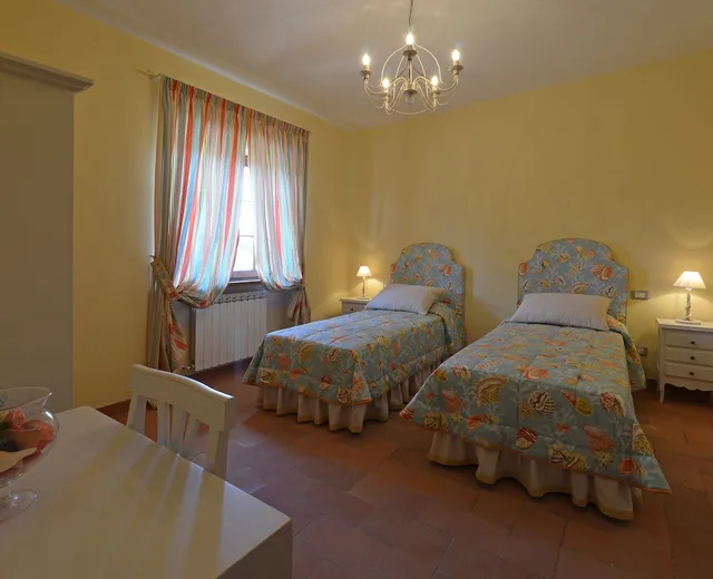 Room, Double or Twin Bed, Villa Il Fortino 4/6