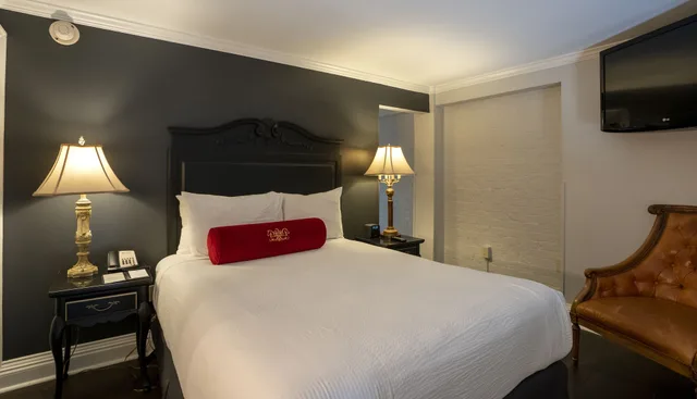 Grand, Loft, Superior, Suite, King Bed, City View, 2 Sofa, Balcony, Corner، Bourbon Orleans 2/5