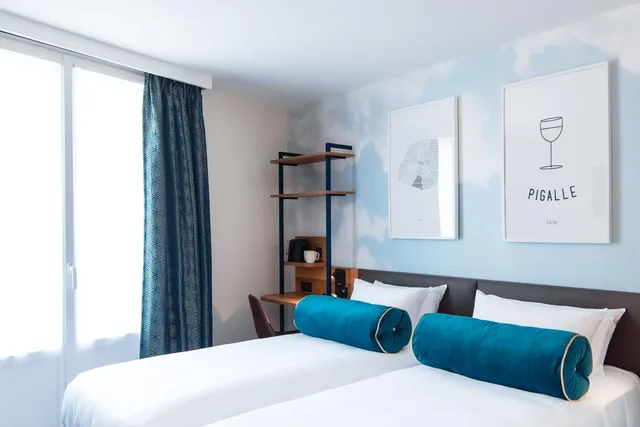 غرفة سوبيريور كبيرة بسرير كينج، Hotel Bleu de Grenelle 3/8