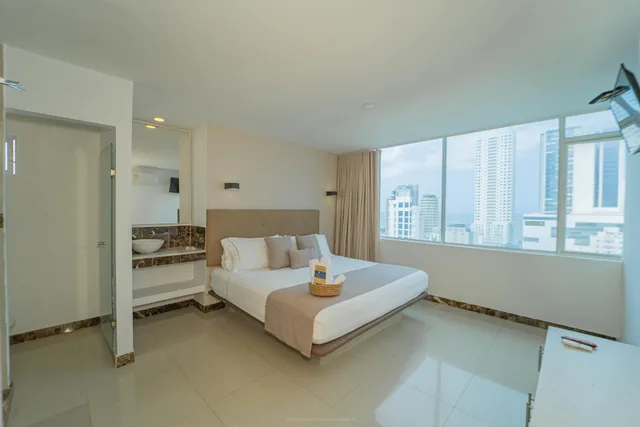 غرفة سوبيريور عائلية بإطلالة جزئية على البحر، La Gran Via Hotel 9/10