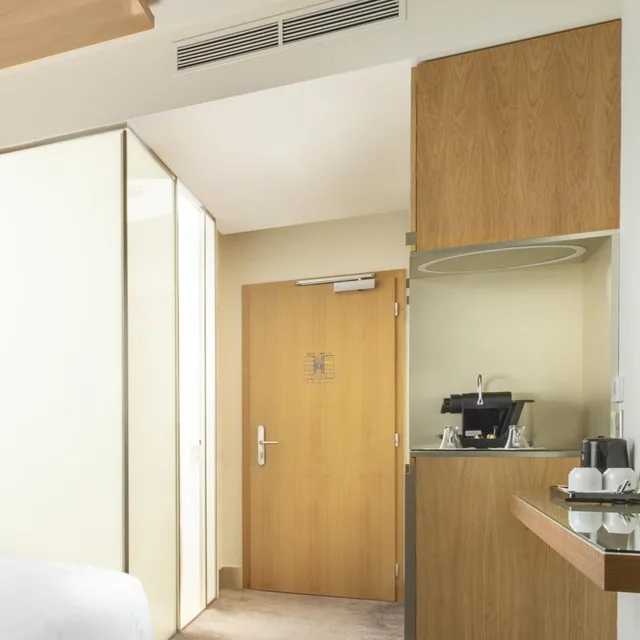 Deluxe, King Bed, Private Garden، Hotel Golf Prague 6/6