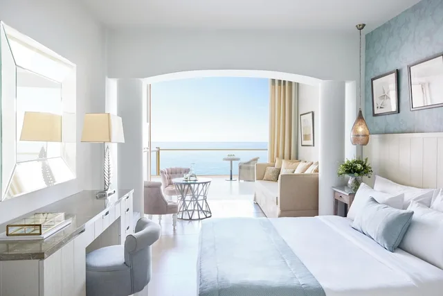 جناح جونيور بسرير كوين بإطلالة على البحر مع أريكة، Sani Beach 1/7