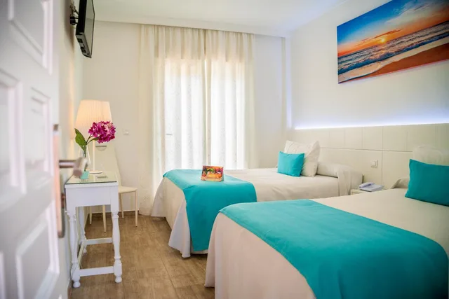 غرفة بسرير فردي، Hotel Romerito 1/8