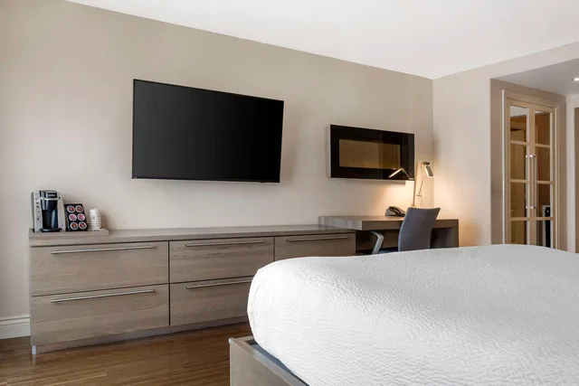 غرفة تنفيذية بسرير كينج، Best Western Plus Edmundston Hotel 3/5