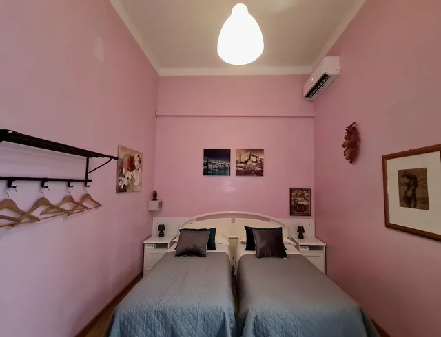 Panoramic, Town House, Queen Bed، BnB Rooms And Comfort 1/6