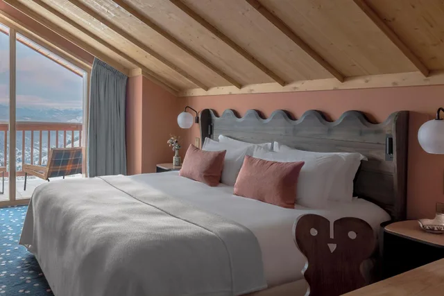 جناح بريستيج، Hotel Le Coucou 2/4