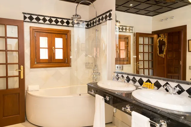 Junior Suite De luxe، Hotel Ateneo Sevilla 2/2