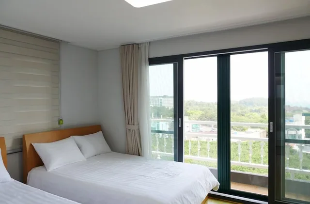 Room, Double Bed, 18 Pyeong، Hera's Castle 1/2