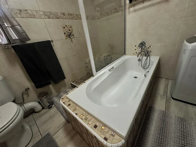 شقة بسرير كوين، Kiwara Guesthouse 3/6