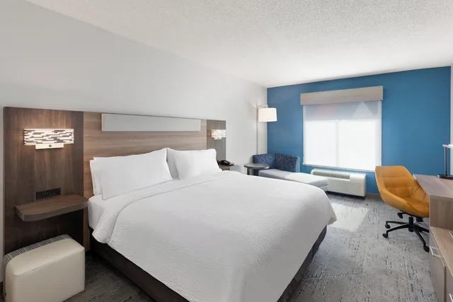 غرفة قياسية بسرير كينج، Holiday Inn Express Hotel And Suites Huntsville West Research Pk 5/6