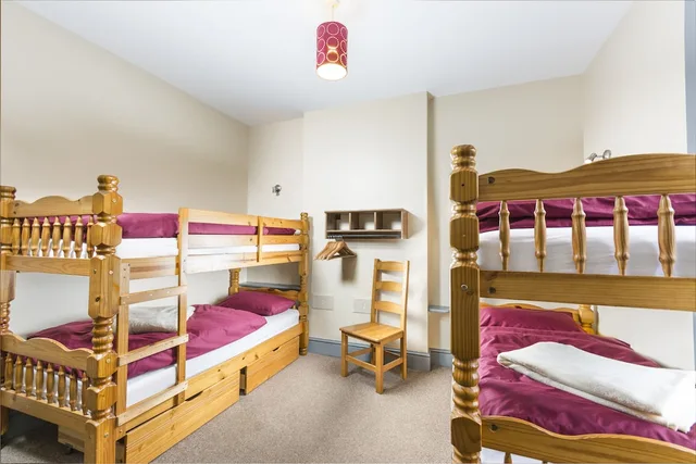 Private, Quadruple, 2 Bunk Beds، Llangollen Hostel 1/6