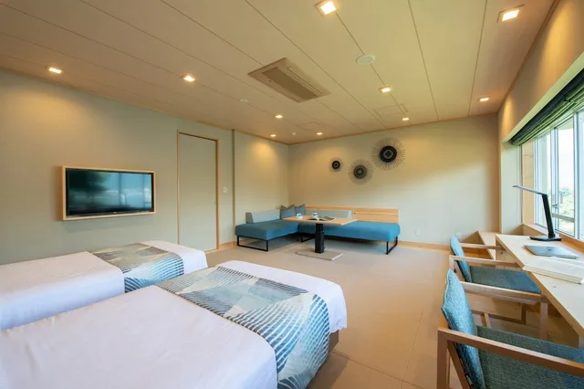Renovated, Twin Beds, Lake View, 2 Sofa, Tatami، Fuji Lake Hotel 2/5