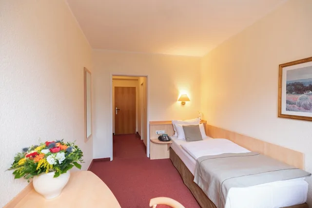 غرفة مفردة بسرير فردي، Novum Hotel Bremer Haus 2/5