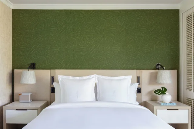 Club, Studio, Suite, King Bed, Ocean Front، Four Seasons Resort Oahu At Ko Olina 2/3