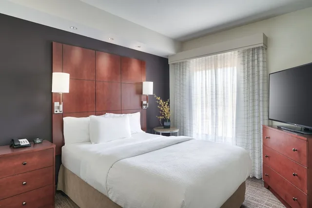 جناح بغرفتي نوم، Residence Inn Jackson 2/6