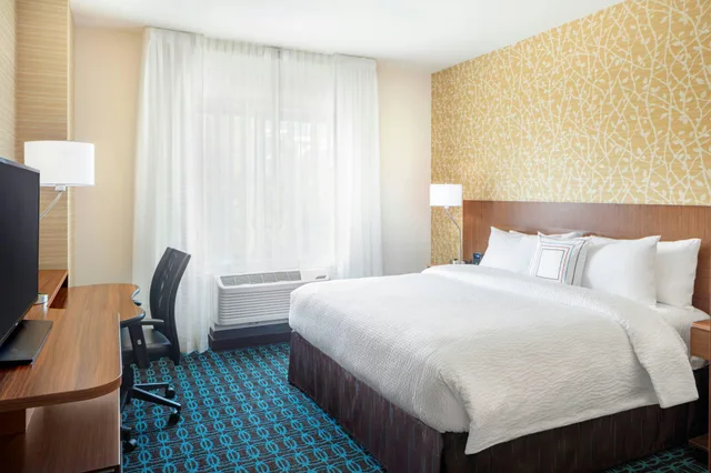غرفة، Fairfield Inn Suites North Bergen 2/4
