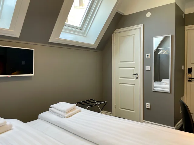 غرفة بسرير مزدوج بشرفة، Unique Hotel Jungfrugatan 1/2