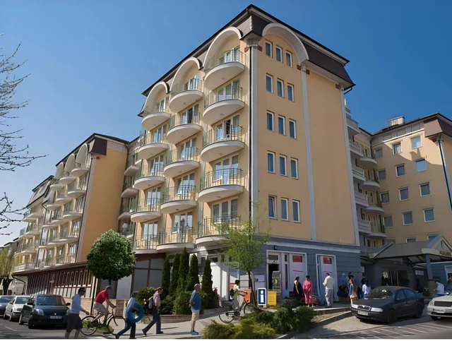 شقة، Palace Hotel Heviz 3/3