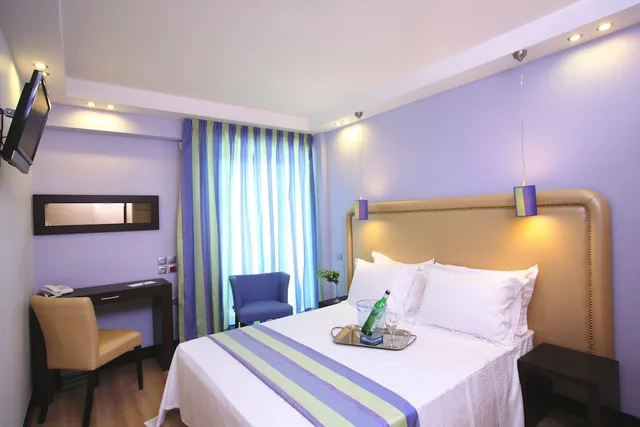 غرفة قياسية بسريرين منفصلين، Olympic Palladium Hotel 2/4
