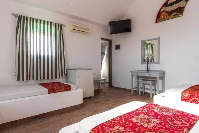 غرفة سوبيريور رباعية، Villa Iliovasilema Santorini 3/8