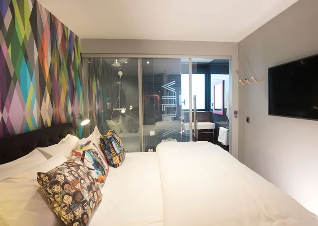 غرفة بسرير كوين، Village Hotel Bristol 2/5