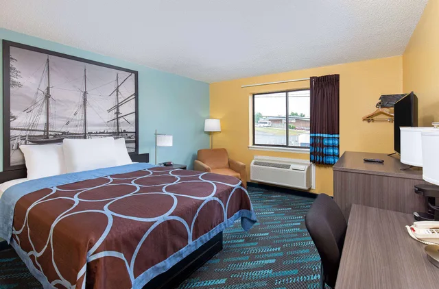 غرفة بسرير كوين، Super 8 by Wyndham Somerset 3/3