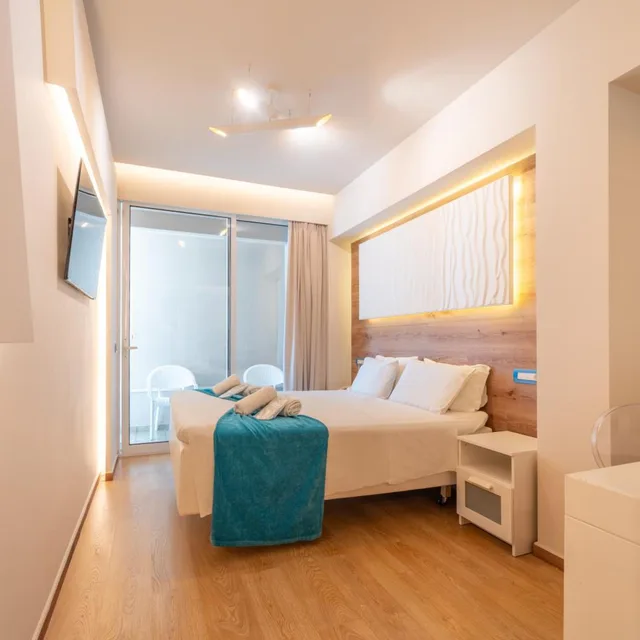 غرفة بشرفة، Arte Hotel 4/10