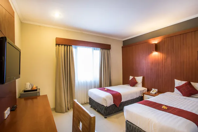 Superior, Twin Beds, Svarna Hotel Sanur 2/3