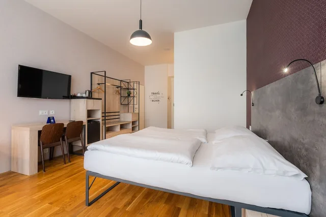 استوديو سوبيريور بسرير مزدوج، EA ApartHotel Melantrich 1/6