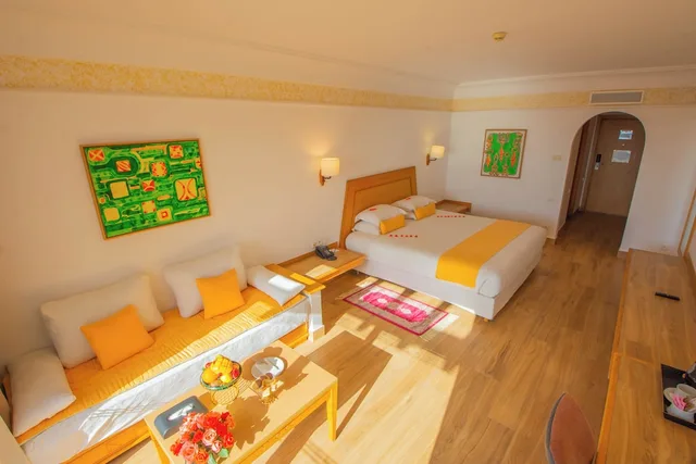 غرفة فاخرة بسريرين منفصلين بإطلالة على المسبح، Timoulay Hotel Spa Agadir 4/10