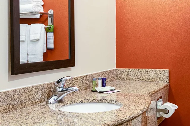جناح بسريرين كوين، Sleep Inn & Suites Hobbs 3/3