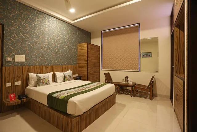 غرفة كلاسيكية بسرير مزدوج أو سريرين منفصلين، Oyo 9304 Hotel Swastika 1/2