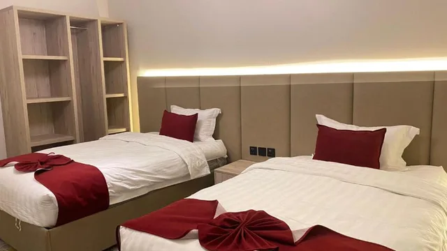 جناح ديلوكس بغرفتي نوم، القصر الذهبي الجديد جدة(GOLDEN NEW PALACE JEDDAH) 2/2