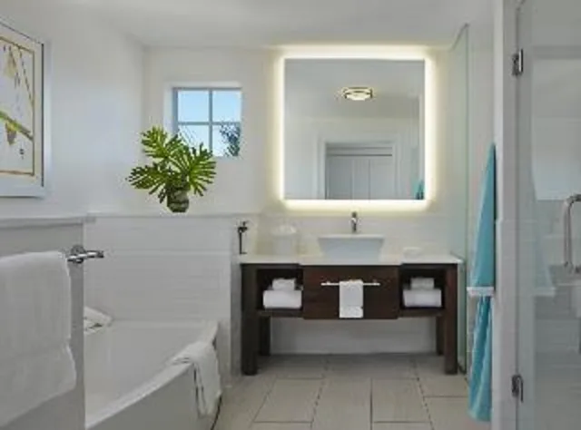 غرفة كلاسيكية، The Marker Waterfront Resort Key West 2/2