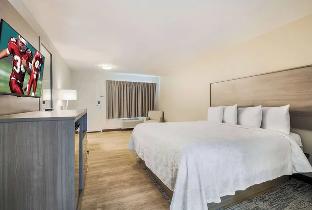 غرفة بسرير كينج، Days Inn by Wyndham Chula Vista/San Diego 2/6