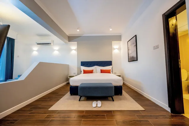 جناح تنفيذي بسرير كينج، Urban by CityBlue Dar es Salaam 3/5